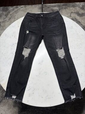 Women's Black Distressed Boyfriend Jeans - Relaxed Fit